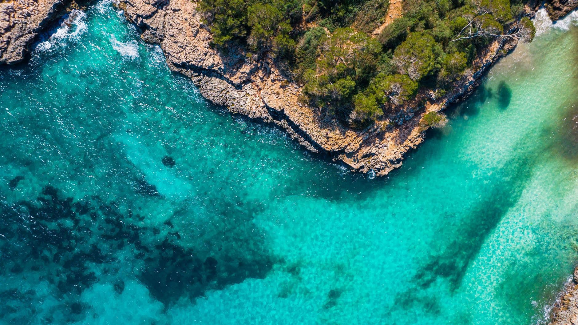 Crique aux eaux turquoise près de Formentor, Majorque
