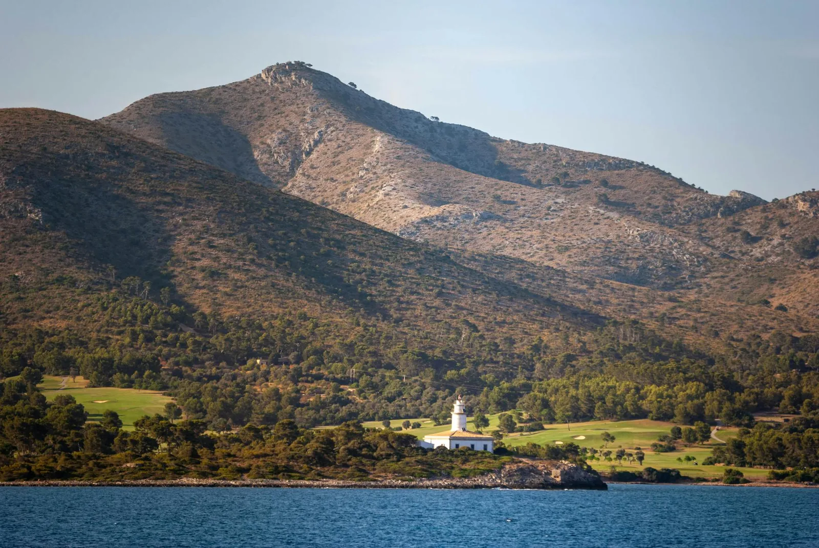 Paysage de Majorque — montagne, phare