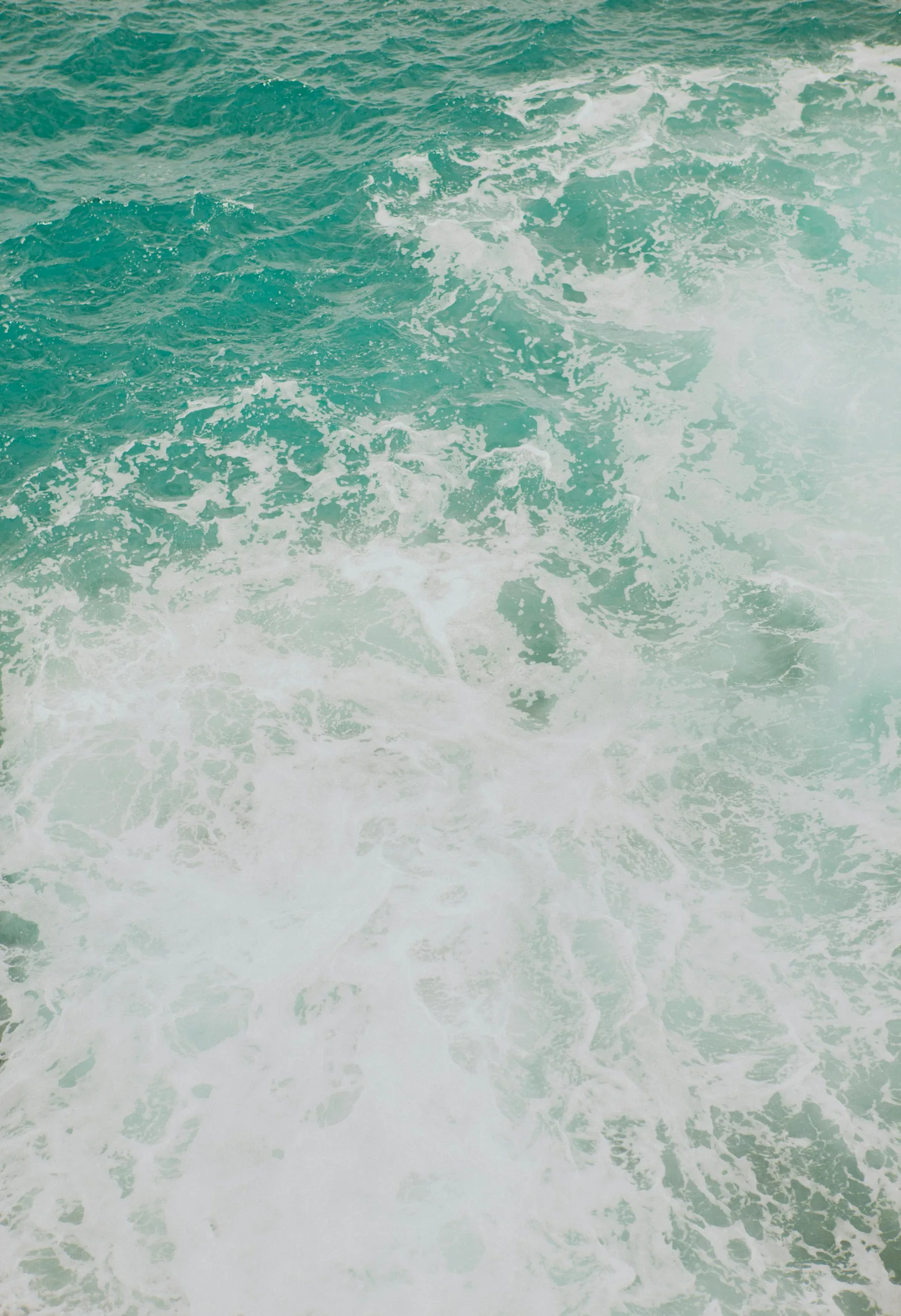 Eaux turquoise du littoral de Can Picafort dans la baie nord de Majorque
