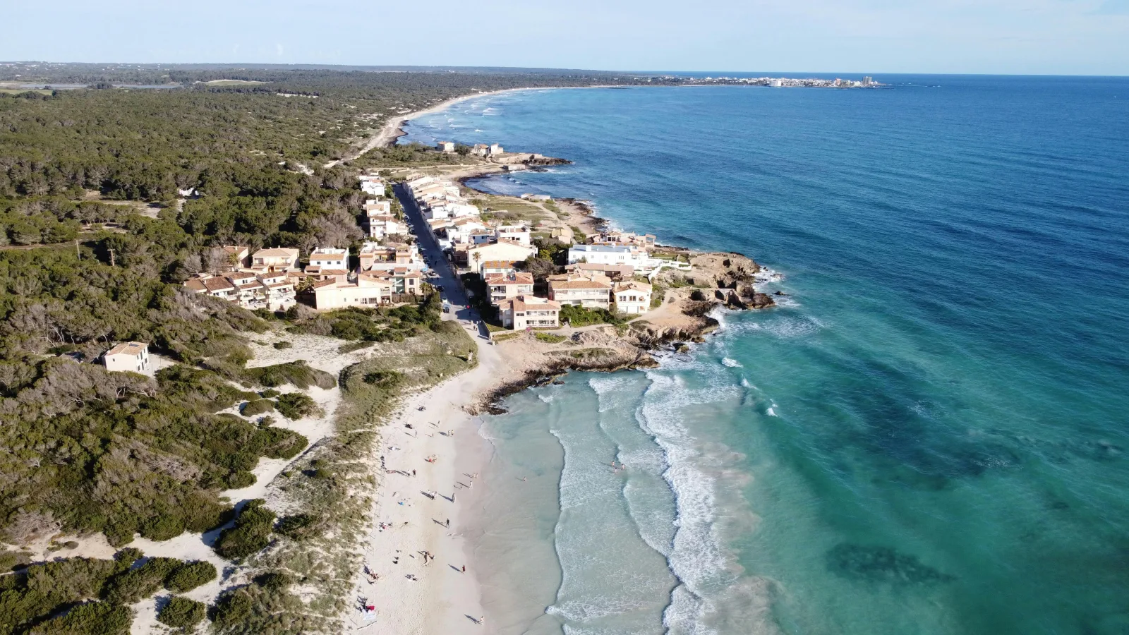Vue aérienne de Ses Covetes et Es Trenc près de Llucmajor, sud de Majorque